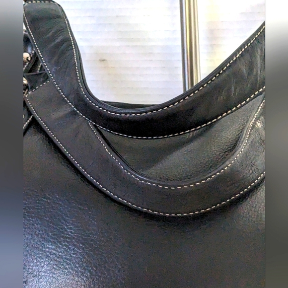 PERLINA 🔥 BLACK LEATHER SHOULDER /HANDBAG SUPER SOFT LEATHER CHILL URBAN BAG - Picture 11 of 15